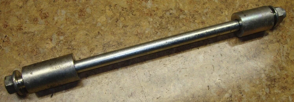 Honda CTX700 CTX 700 D CTX700D 2014 montaje del motor perno espaciador tuerca marco 14 Foto 1 de 1