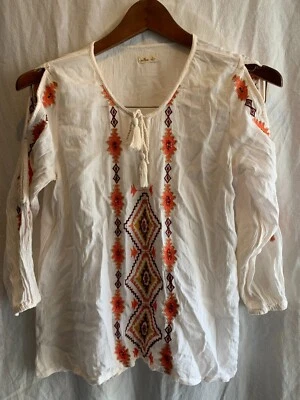 Hollister Size Small White Orange Embroidery Cold Shoulder Tassels Bling Boho Foto 1 de 4