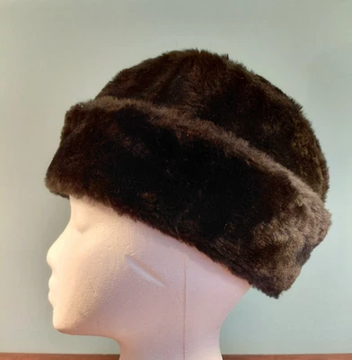 De Colección Piel Sintética Para Hombres Mediano Cosaco Estilo Ruso Gorra Trampero Orejeras Foto 1 de 4