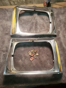 1982-90 Chevrolet S-10t/GMC S-15 Headlight Bezels, Parklights (Pair) - Picture 1 of 18