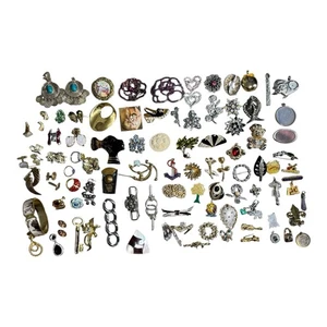 Vintage Jewelry Lot 2.4lb 90+  Item Monet Avon Brooches Craft Resale Collectible - Picture 1 of 24