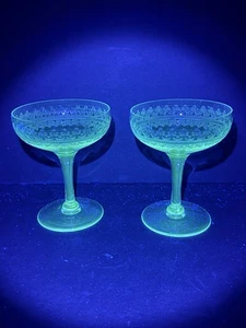 Set 2 bicchieri da vino in vetro decorato - Foto 1 di 12