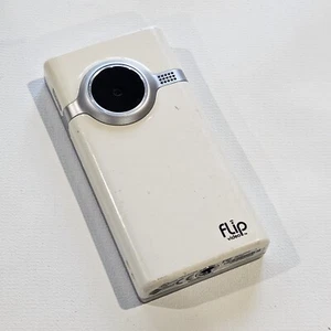 Flip Video Camera White Model F360W Mino FOR PARTS REPAIR - Picture 1 of 4