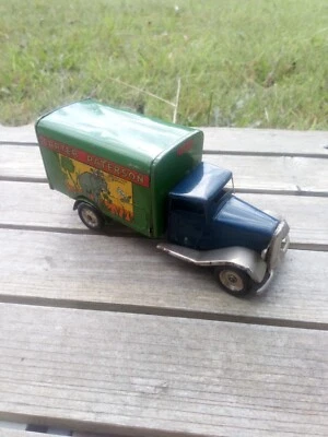 VINTAGE TRI-ANG MINIC CLOCKWORK MINIC CARTER PATERSON  TRUCK - Image 1 of 4