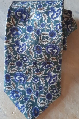 Corbata de seda Claybrooke para hombre floral verde púrpura tostado seda italiana hecha en EE. UU. Foto 1 de 4