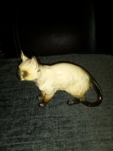 Siamese cat ornament chips to ears (3) - Picture 1 of 8