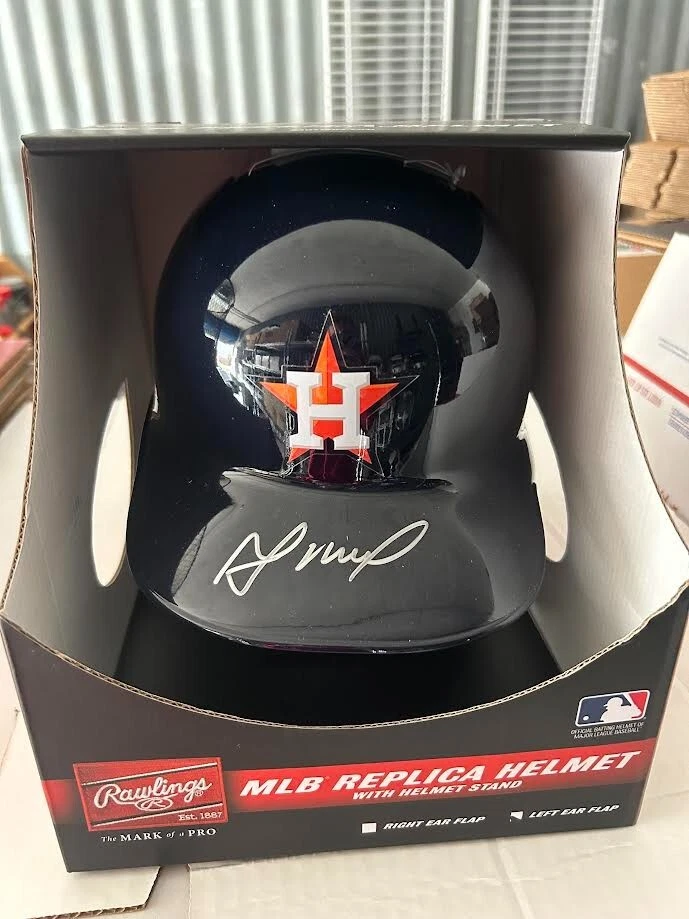 Jose Altuve Houston Astros Signed Helmet w/ COA - Image 1 of 1
