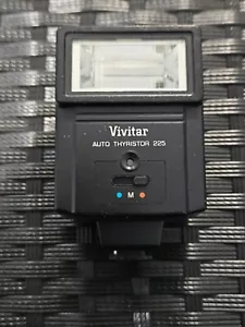 Vivitar Auto Thyristor 225 Basic Electronic Flash - Tested & Working! - Picture 1 of 2