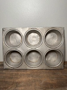 De colección Viko Muffin Pan 6 unidades Aluminio Vintage Cupcake #2754 Reutilizado Granja - Imagen 1 de 6