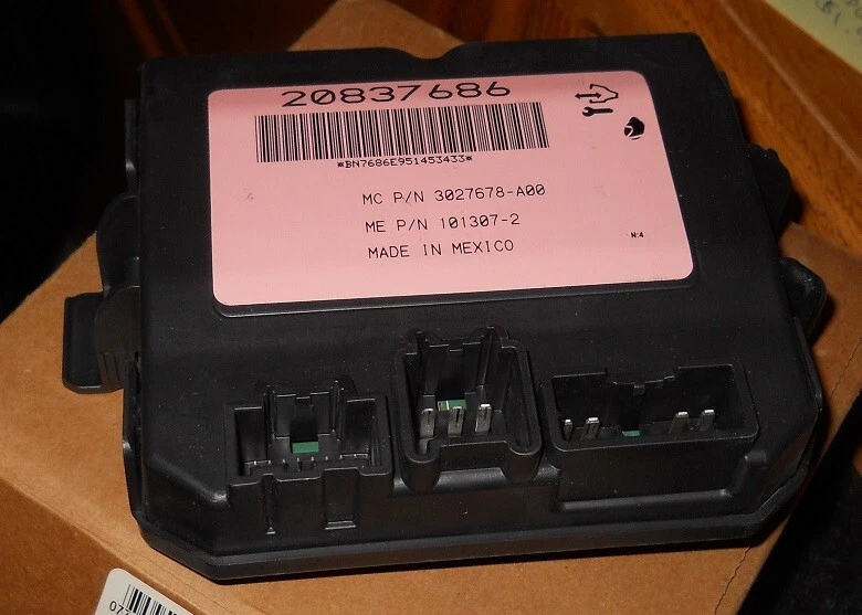 Acessório de terreno Chevrolet Equinox GMC Chevrolet Equinox 2010-20 e módulo de controle Liftgate - Imagem 1 de 1