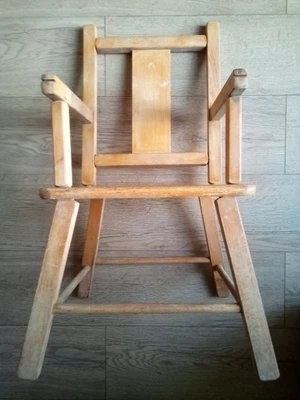 BABY / TODDLER WOODEN CHAIR - VINTAGE LATE 1950's BRITISH MADE - Image 1 of 4