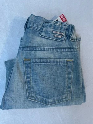 Pantalones de mezclilla azul claro Diesel para niños talla 5Y nuevos con etiquetas Foto 1 de 4