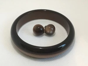 VINTAGE BROWN LUCITE MOONGLOW BANGLE & EARRING Set - Picture 1 of 4