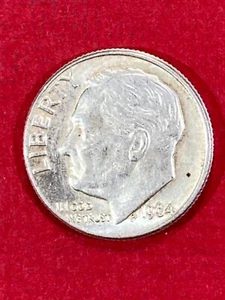 1964 D United States 10 Cent Silver Coin Circulated - Picture 1 of 2