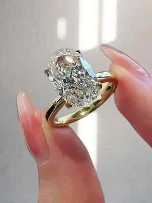 3 Ct Oval-Cut VS2/E Lab Grown Diamond Solitaire Engagement Rings 14k Yellow Gold - Image 1 of 4