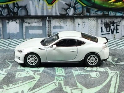 KYOSHO / 1:64 Subaru BRZ with STI Genuine Optional Parts (White). — 第 1/4 张图片