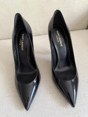 Authentic Saint Laurent Pointed Heels Size 39 IT Made In Italy Retail @ $1400 - Image 1 of 4