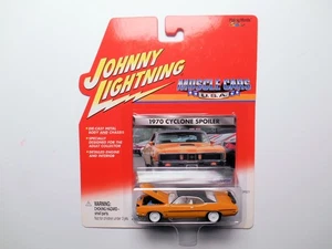 MUSCLE CARS USA ORANGE 1970 MERCURY CYCLONE SPOILER JOHNNY WHITE LIGHTNING CHASE - Picture 1 of 3