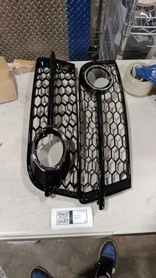 For Audi TT 8J 2006-2014 Front Fog Light Grille Cover HONEYCOMB HEX Style Used — 第 1/4 张图片