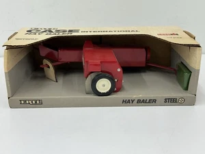 ERTL Case International Hay Baler Model #454 - Picture 1 of 4
