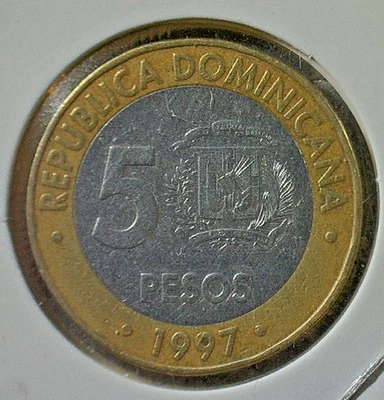 WORLD COIN SALE--1997 DOMINICAN REPUBLIC--5 PESO BI-METALLIC COIN  KM# 88 - Image 1 of 3
