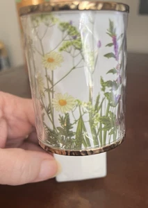 Bath & Body Works Wallflower Nachtlicht mit NEU Moonlight Goddess Duft - Bild 1 von 5