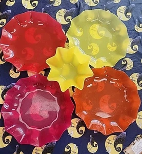Tupperware picnic Plates With Bowl Pre-Owned - Picture 1 of 6