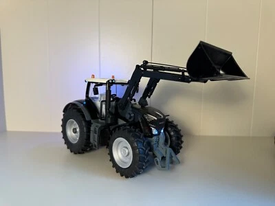 Siku Control 6793 Fendt Vario 933 Mit Frontlader Black Beauty Mit Lichtumbau - Bild 1 von 4