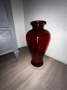 Red Vase - Picture 1 of 3