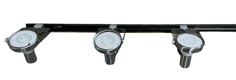 Natural Silver And Black 3 Light Gimbal Ring Track Pack End Feed Cord And Plug - Image 1 of 4