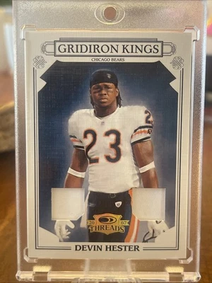 DEVIN HESTER 2007 DONRUSS GRIDIRON KINGS DUAL GAME USED WORN PATCH JERSEY /25 - Image 1 of 4