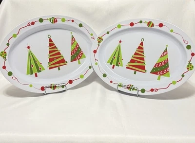 Juego de 2 platos para servir árboles de Navidad borde de luces navideñas de melamina de 13,5" x 10" Foto 1 de 4