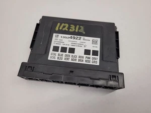 2018 2019 CHEVROLET ACADIA Body Control BCM Main Module 13524922 - Picture 1 of 12