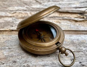 brújula de bolsillo | brújula de estilo vintage | brújula hecha a mano | brújula de latón regalo - Imagen 1 de 5