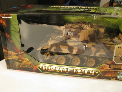 Bravo Team FORCES OF VALOR UNIMAX 1:18 WWII TANQUE ALEMÁN TIGRE I - SIN USAR, EN CAJA Foto 1 de 4