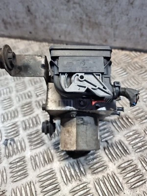 VOLKSWAGEN SHARAN ABS BOMBA 7N0614109P 2.0L DIÉSEL MANUAL MPV 2014 Foto 1 de 4