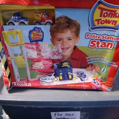 Tonka Town Police Station Stan ~ NEW IN BOX ~ DAMAGED BOX - Image 1 of 3