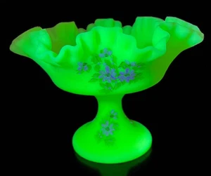 Fenton Large Signed Hand Painted Custard Uranium Sugared Ruffled Compote - Picture 1 of 15