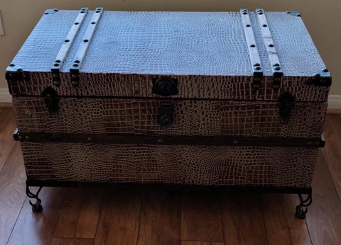 Amazing Collectible Wooden Trunk - Snakeskin Pattern - VGC - STYLISH STORAGE Cover
