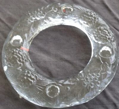 Hermoso candelabro navideño de vidrio prensado sólido - En muy buena condición - GRAN PIEZA Foto 1 de 4