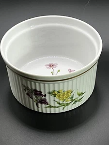 Spode Stafford Flores Oxalis Souffle Floral Borde Dorado Acanalado 3.5" T - Imagen 1 de 6