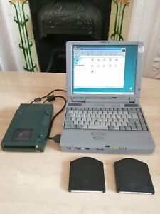 Iomega Jaz Drive SCSI 1GB + PSU, Cable & 2 Disks. Yamaha Akai Roland Emu Etc.