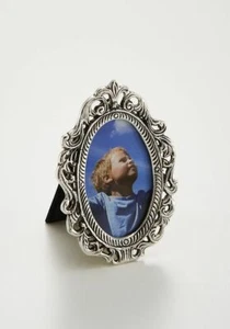 Portafoto ovale argentato argento sheffield stile cesellato - Imagen 1 de 2