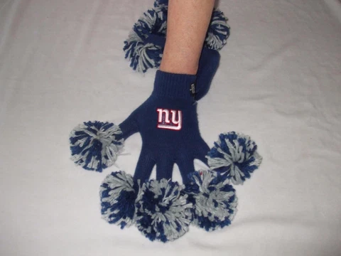 NFL New York Giants Spirit Finger Pom Pom Knit Gloves NEW Cover