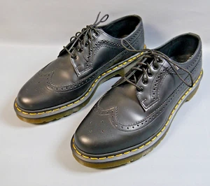 1 paio di nuovi lacci in pelle nera liscia da uomo Dr Marten's Brogues 3989 taglia UK 10 - Foto 1 di 21