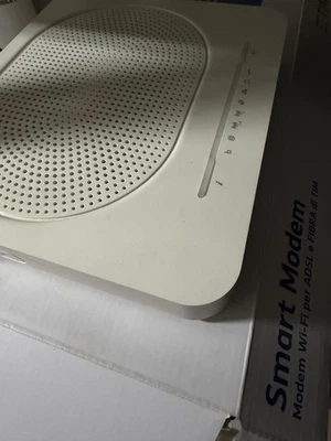 Modem TIM Smart Technicolor Router Wi-Fi Adsl Fibra TIM ag Combo Hub 5 GHZ - Immagine 1 di 3