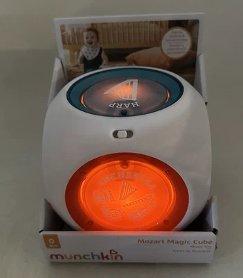 Munchkin Mozart Cubo Mágico Luz Instrumentos Musicales Niños Aprendizaje Jugar Juguete Foto 1 de 4