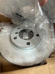 BOSCH BRAKE DISCS PAIR FRONT BMW MINI 293MM 22MM VENTED 2010-2016 R60 R61 244A - Picture 1 of 3