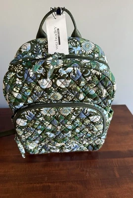 NUEVO CON ETIQUETAS VERA BRADLEY Outlet Essential Mochila Pequeña Bosque Encantado Foto 1 de 4