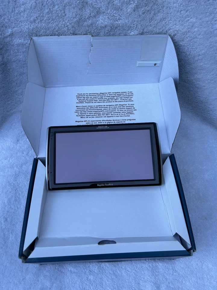 Magellan RoadMate 1700 GPS Navigation NIB - Image 1 of 4
